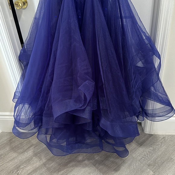NWT - Royal Blue Beaded Mermaid Gown - Size 4 - Picture 9 of 11